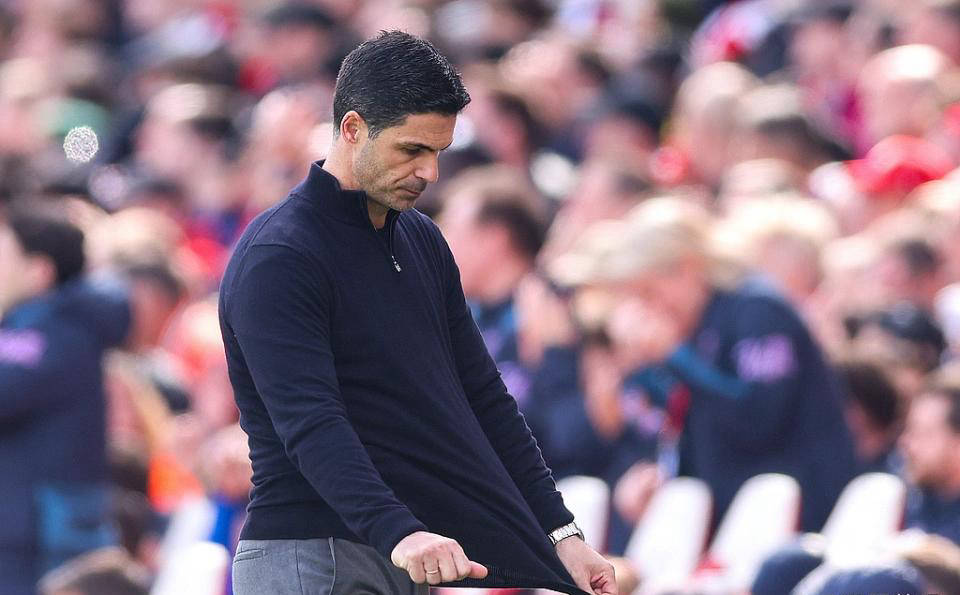 近4场3负！阿森纳球迷心态崩溃，疯狂留言：继续推迟夺冠，塔帅应下课